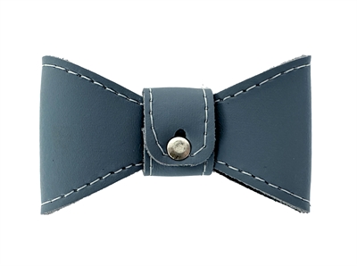 Sazzz Vlinderstrik Leer Lichtblauw L voor Halsband 3 CM