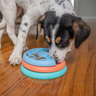 Nina Ottosson Puppy Lickin' Layers Likmat 17x17x6 cm