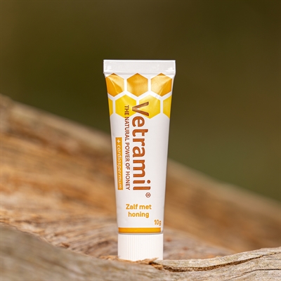 Vetramil Honingzalf met Cardiospermum 10 GR voor wondjes