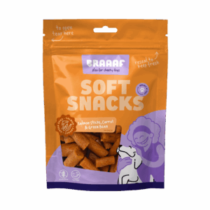 Braaaf Soft Snack Zalmstick met wortel en sperzieboon 85 g