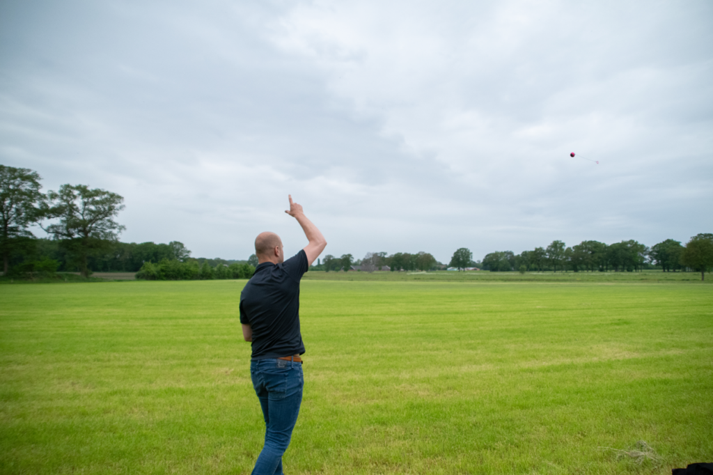 Dog Comets Blazar Jet Oranje Speelbal van Duurzaam Kunststof - afbeelding 4