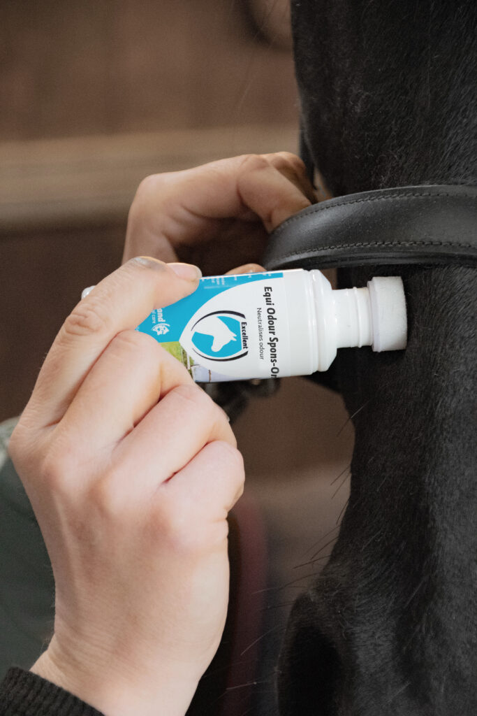 Excellent Horse Odour Spons-On 75 ml - Neutraliseert zweetgeur - afbeelding 3