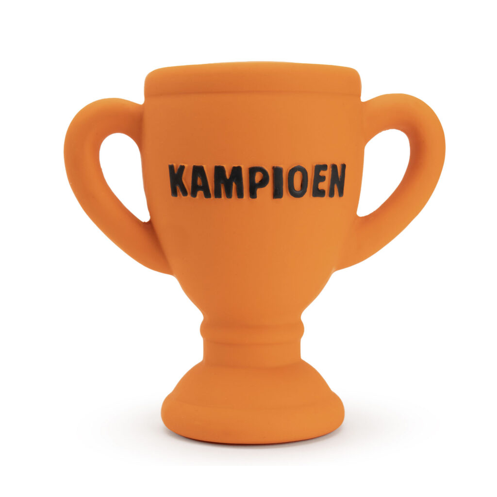 Oranje Latex Hondenspeeltje WK Beker - Hofman Animal Care - afbeelding 1