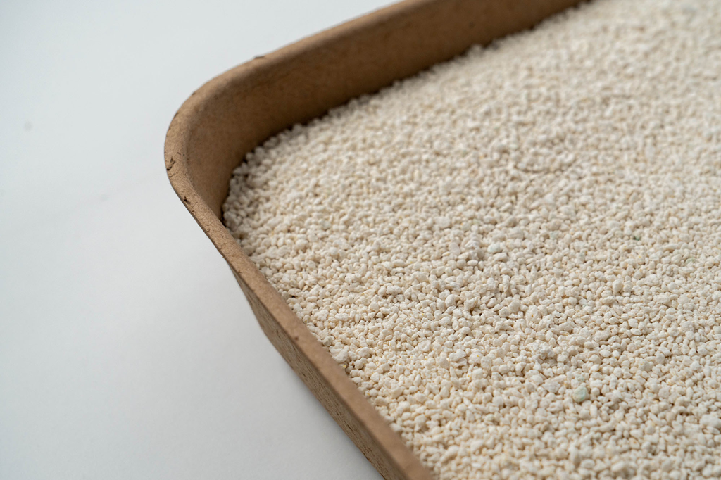 Petlux Cassave Tofu Kattenbakvulling 3,5 kg - Duurzaam en hygiënisch - afbeelding 3