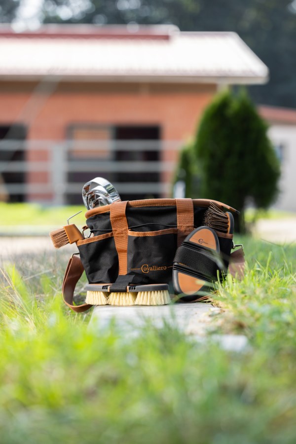 Covalliero Grooming Bag Zwart - Praktische verzorgingstas voor ruiters - afbeelding 2
